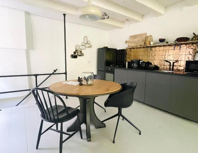 Volledige Bovenwoning Binnenstad Leeuwarden Esterno foto